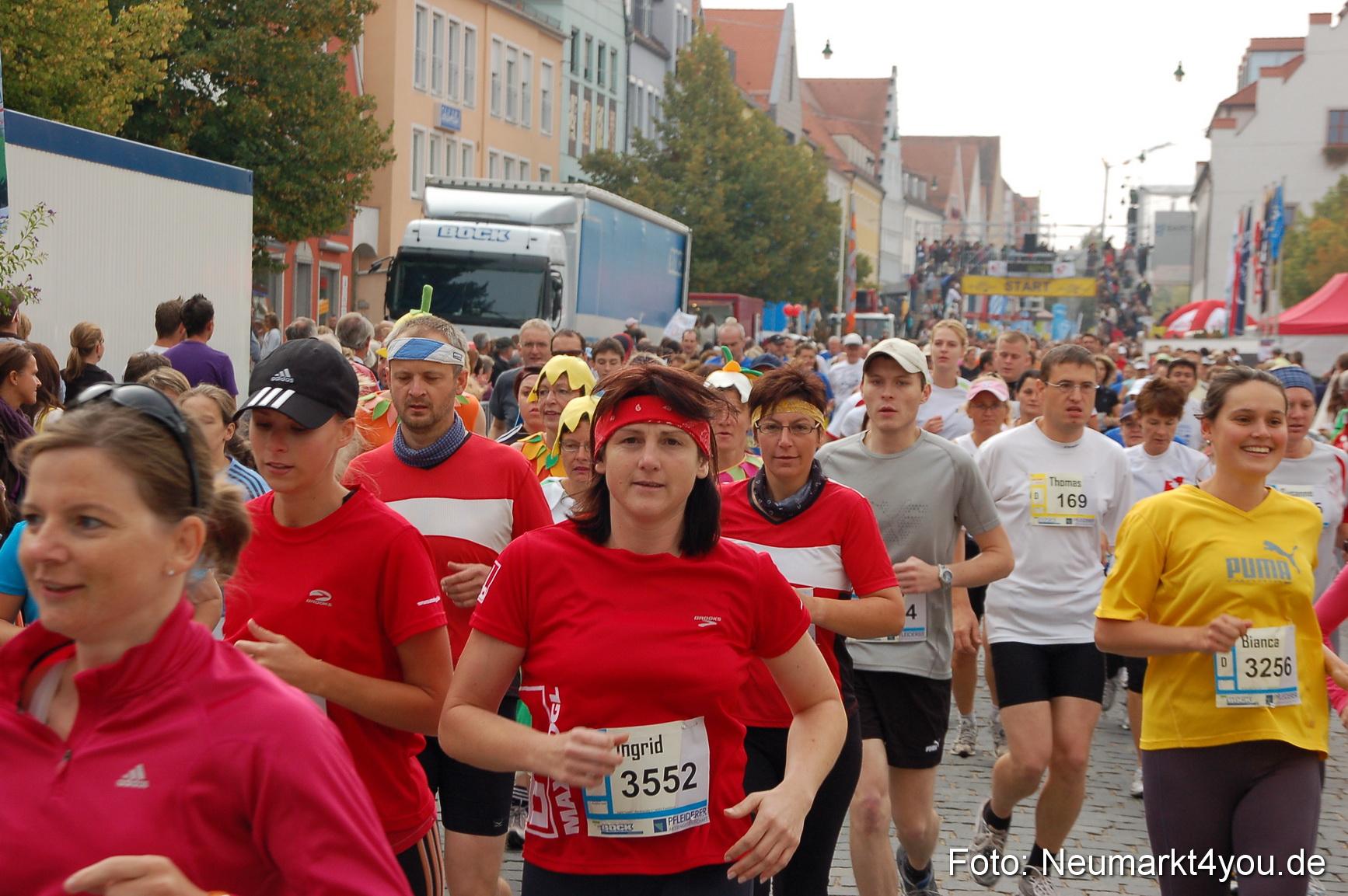 0045 Stadtlauf Neumarkt Unterer Markt 200909